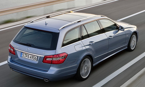 Forr�s: Mercedes-Benz