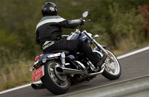 Fot�: Paul Barshon - Motorrev�