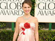 A legsz�rny�bb ruh�k a Golden Globe-on