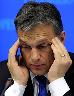 20111117-ujabb-imf-segitseg-adossagvalsag-orbankormany15.jpg