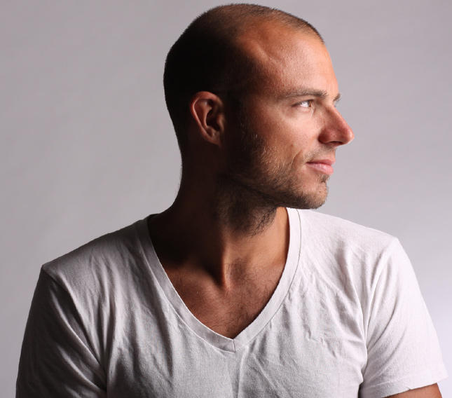 Forr�s: Simonyi Bal�zs